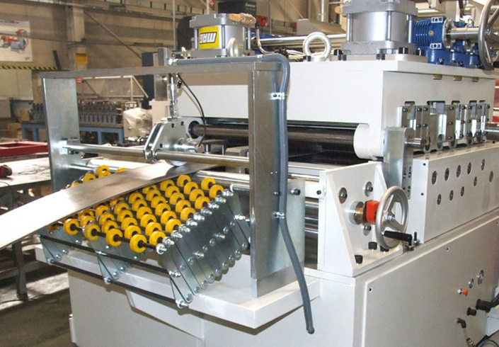 Roll Straighteners Feeders